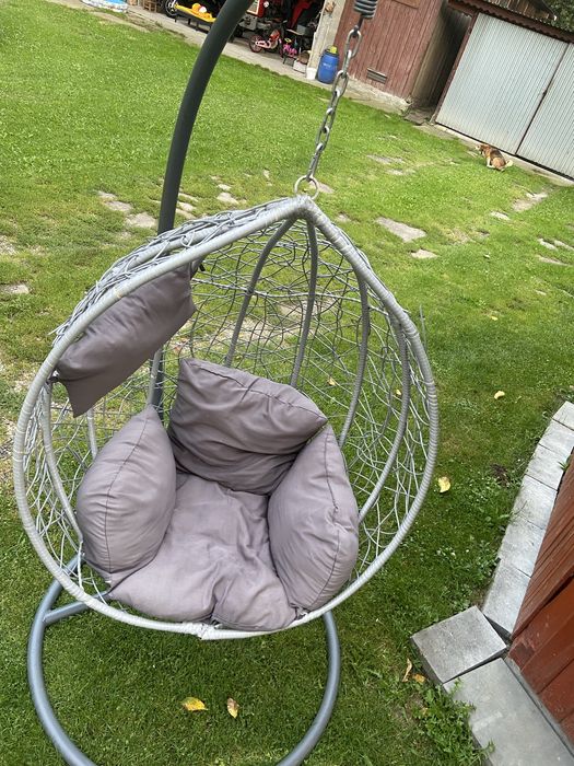 Fotel wiszacy, kokon ogrodowy