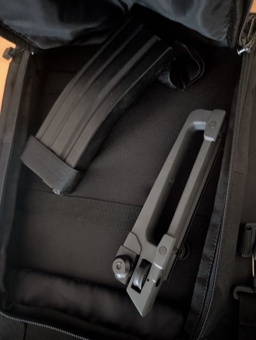 ICS 20-A1 Airsoft and Case (battery excluded)