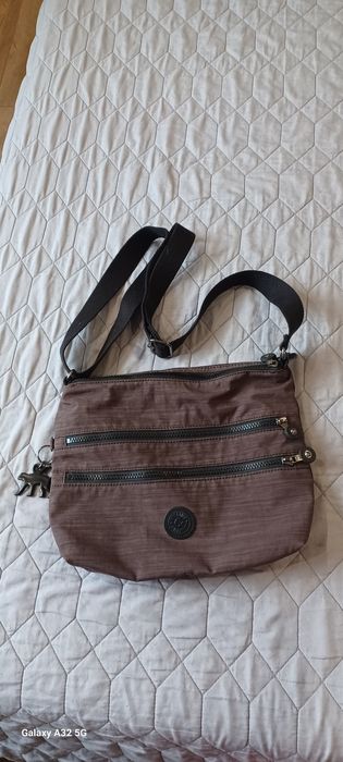 Torebka na ramię Kipling.