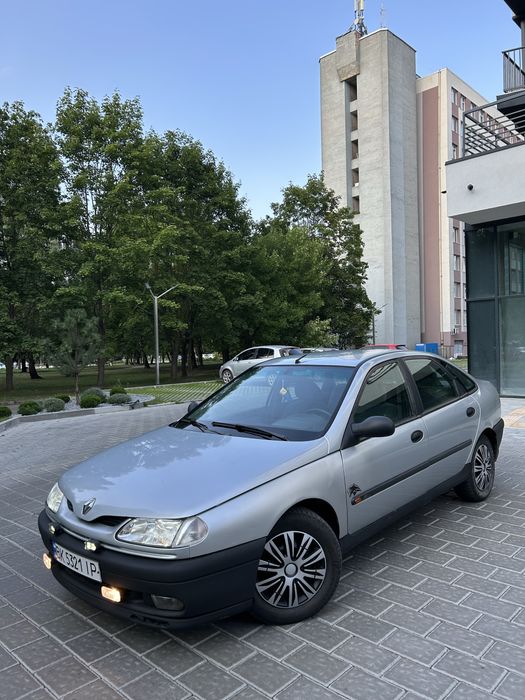 Рено лагуна 2.0 бензин