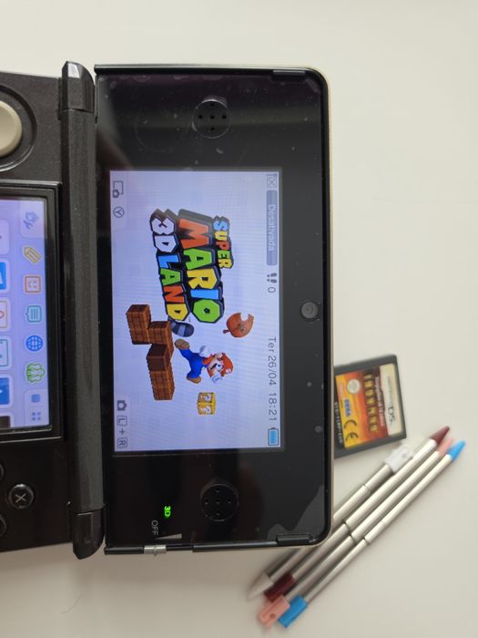 Nintendo 3ds c 2 jogos