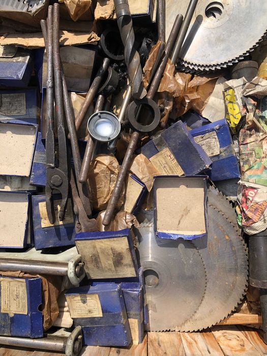 Wiertła, frezy, narzędzia pomiarowe, gwintowniki narzynki KUPIĘ