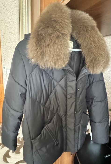 Пуховик з натуральним мехом