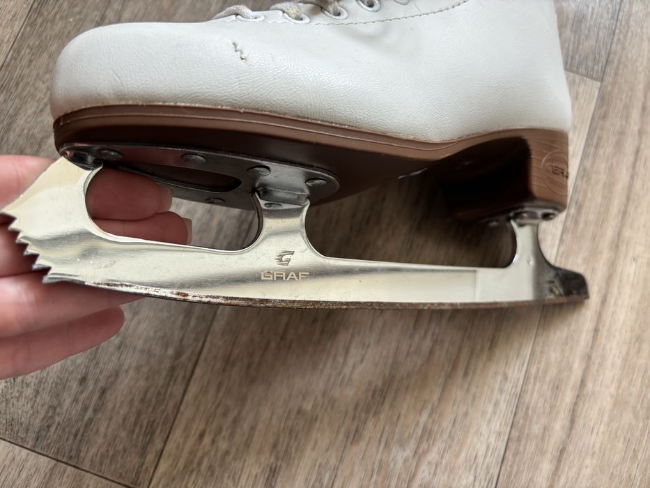 Ковзани graf/ коньки граф 35 р