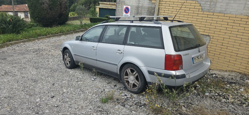 VW Passat 1.9 TDI 115cv para peças foto 2