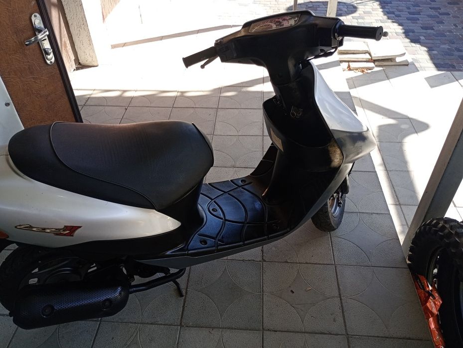Продам скутер сузукі летс 2