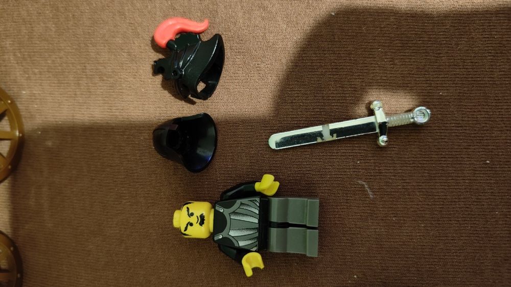 LEGO 6027 bat lord's catapult