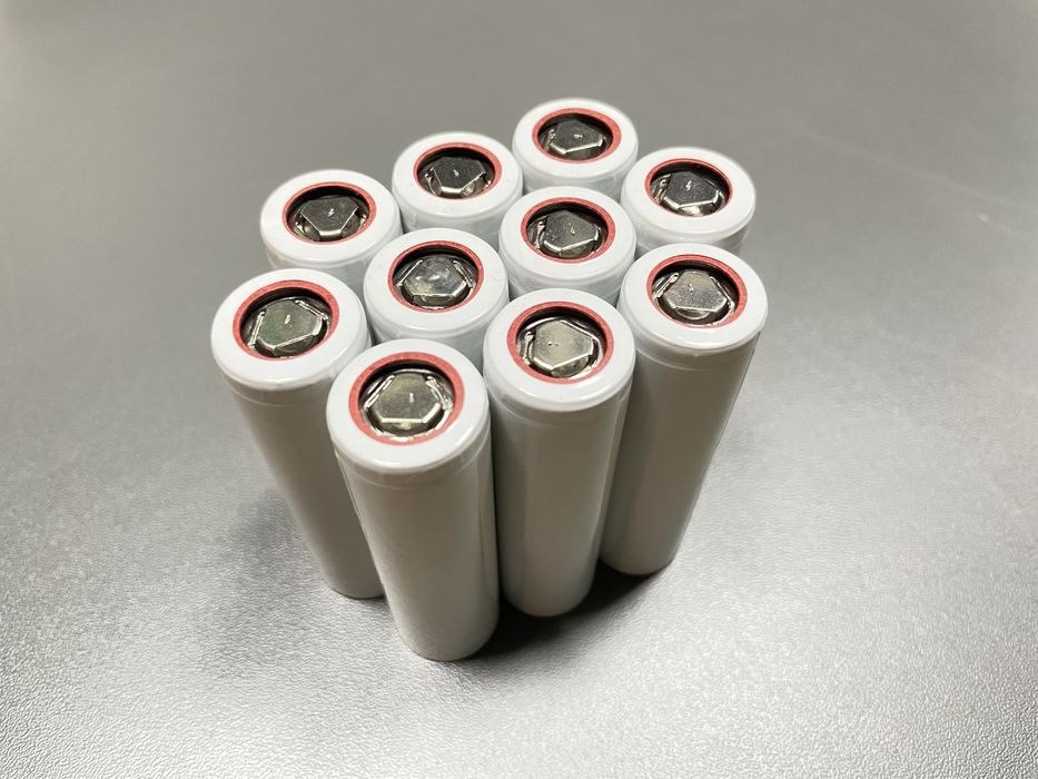 Акумулятори tesla 18650