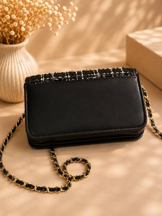 сумочка Badgley Mischka Tweed Clutch