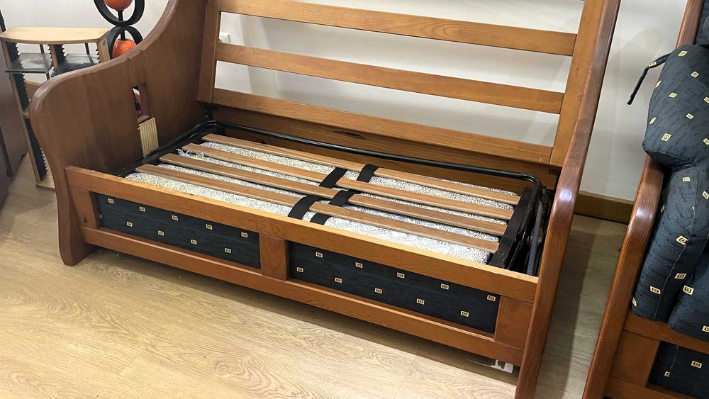 RESERVADO! - Conjunto de Sofá-Cama + 2 Cadeirões — Excelente Estado