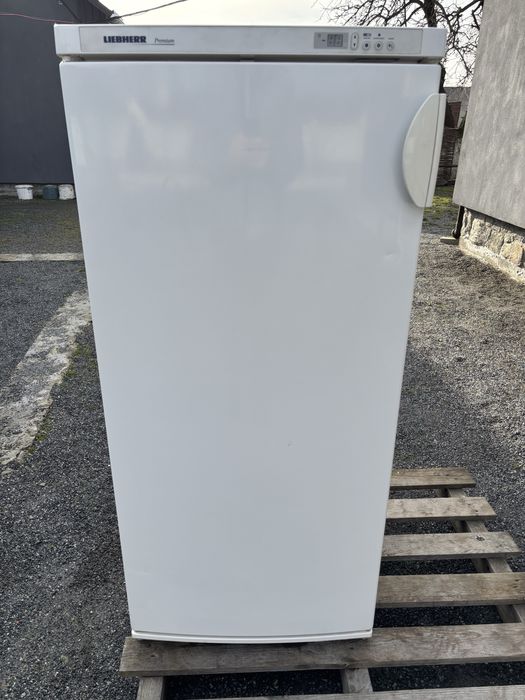 Морзильна камера Liebherr 6 кошів