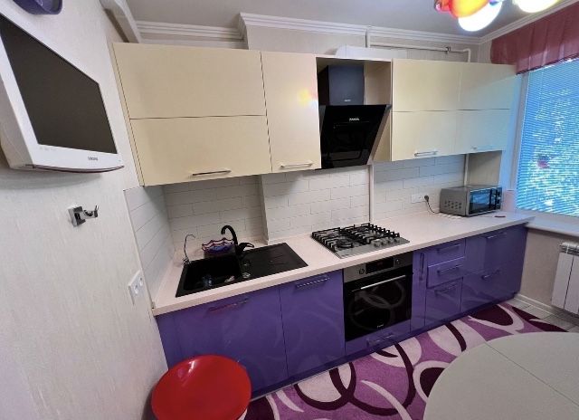 Продам 3к квартиру на Ж/М Левобережный, Мира, Караван