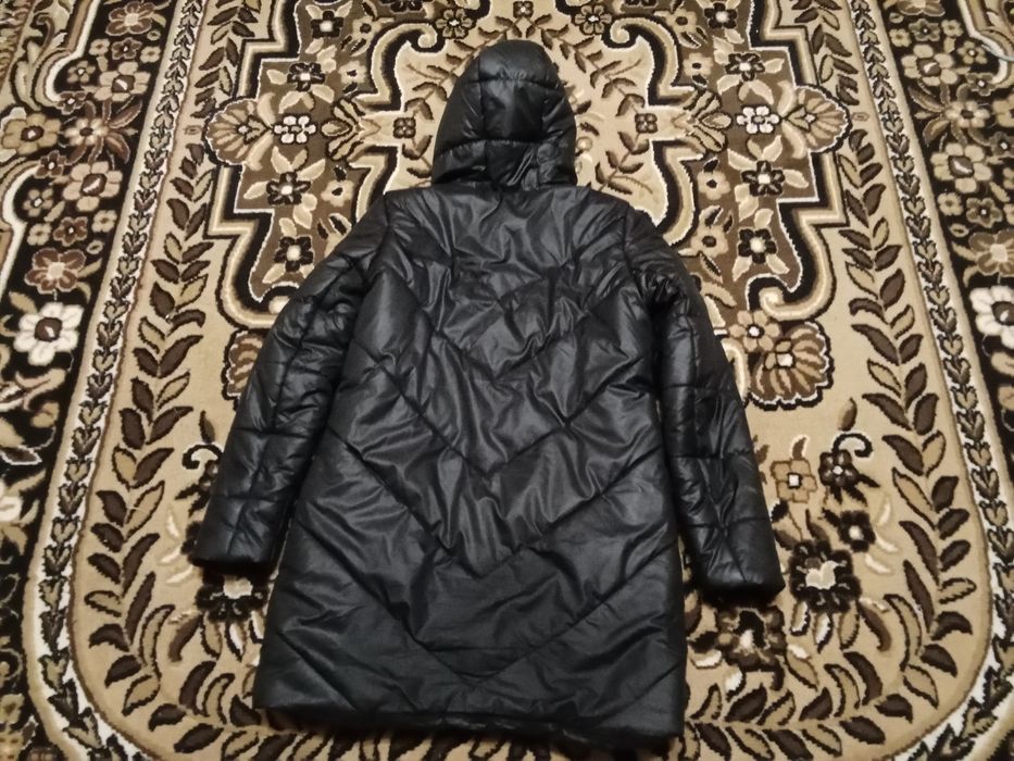 Продам жіночий зимову куртку