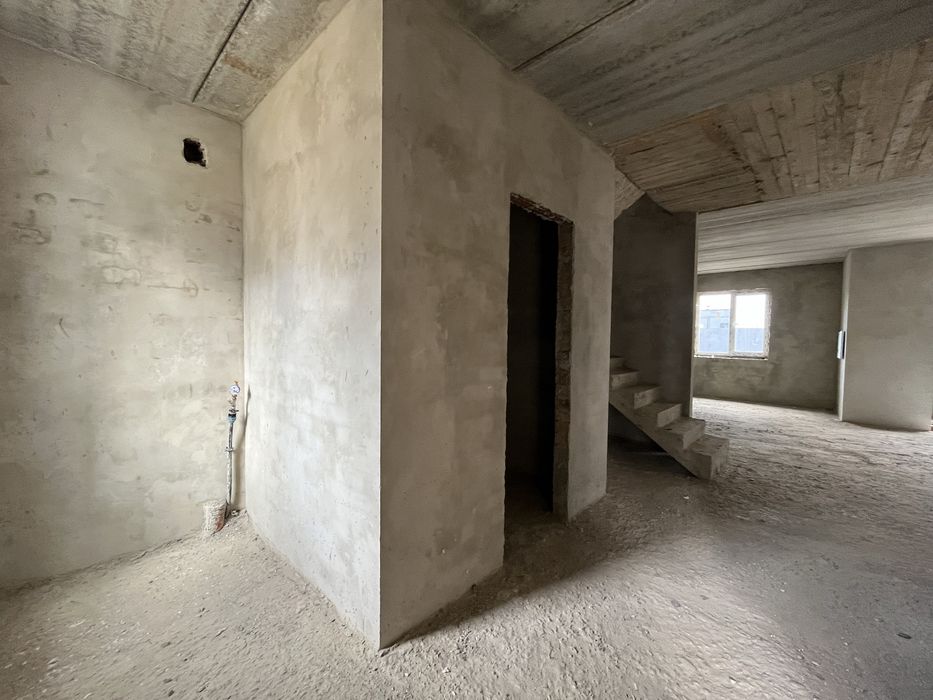 Продається останній елітний таунхаус в Вовчинцях.