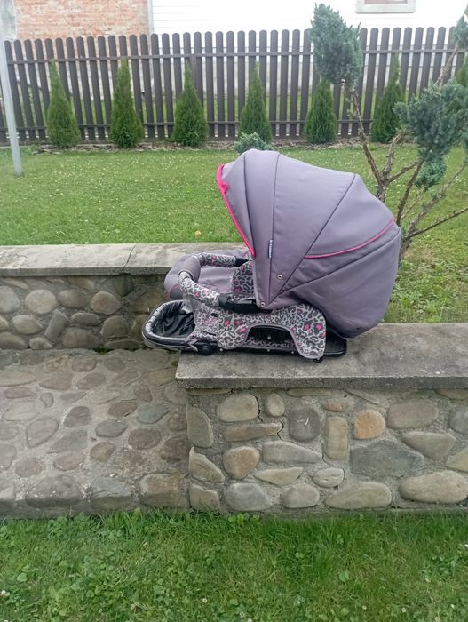 Продається дитяча коляска.