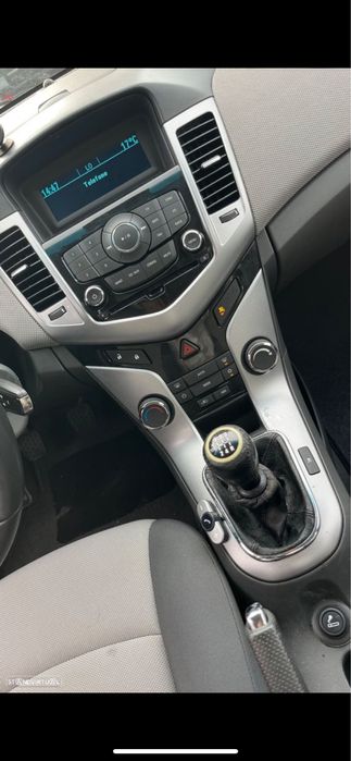 Chevrolet Cruze 1.6 parcelas 200€
