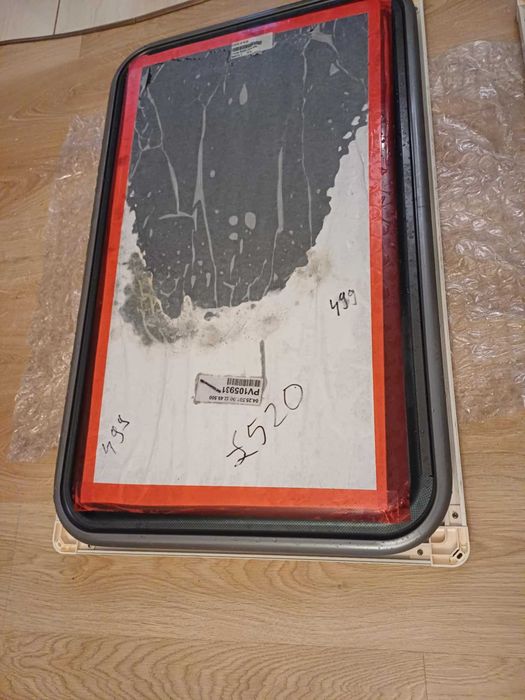 Okno uchylne w ramie   90x55  przyczepa kempingowa kamper