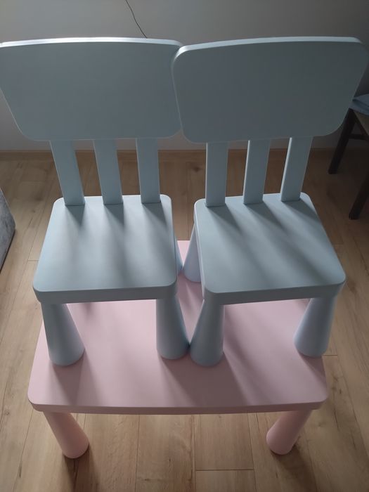 Stolik i 2 krzesełka mamut Ikea