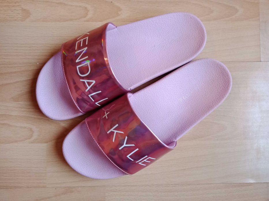 Klapki Kendall + Kylie różowe neon Kendall+Kylie Jenner nowe