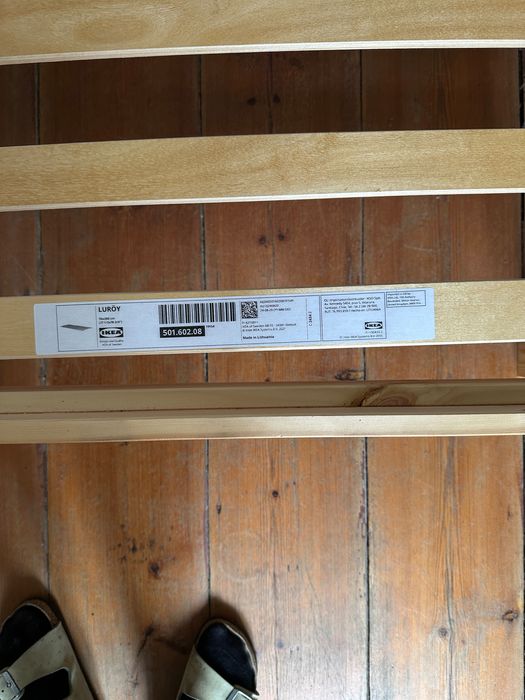 Estructura de Cama IKEA NEiden 140 x 200 com estrados de ripas