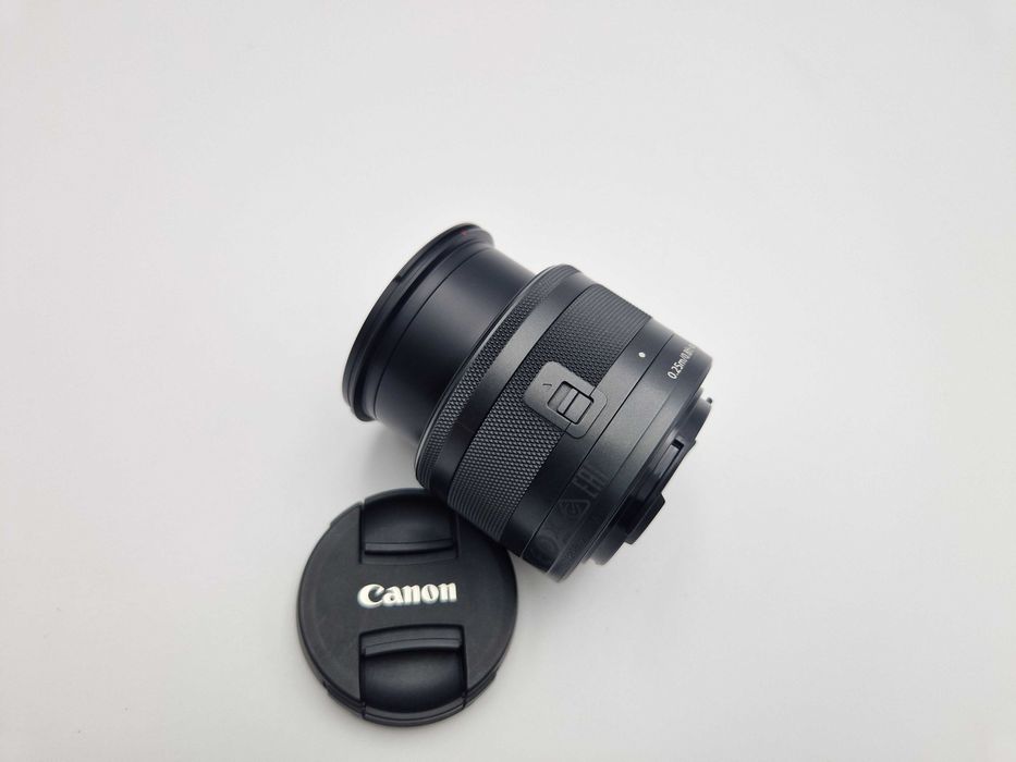 WYPRZEDAŻ Obiektyw Canon EF-M 15-45mm 1:3.5-6.3 IS STM - jak nowy