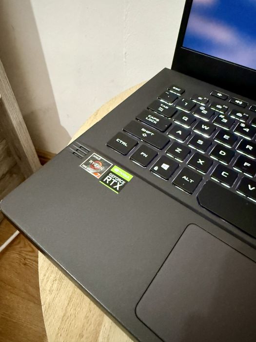 ASUS ROG Zephyrus G14