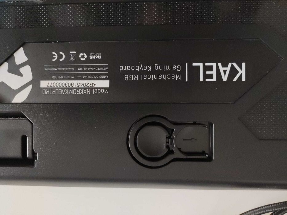 Teclado mecânico Krom-Kael (gaming/escritório) - em bom estado