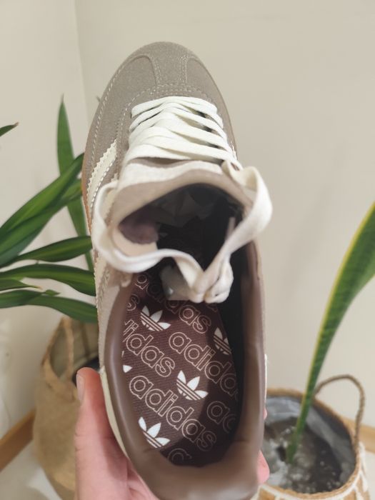 Sapatilhas Adidas tamanho 37
