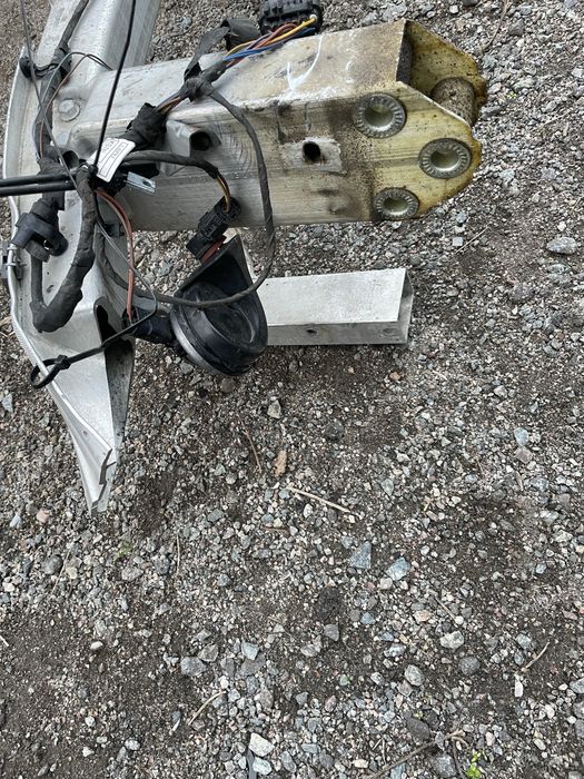 Передняя панель (Телевизор) BMW 5 F10 /F11