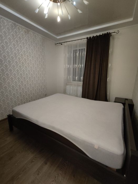 Здається в оренду 2 кімнатна квартира