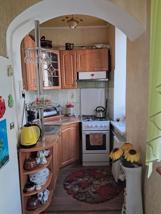 Продаж 4-кімнатної квартири