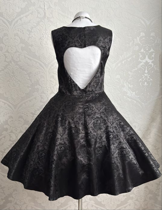 Sukienka banned gothabilly goth gothic pin up alt alternative v