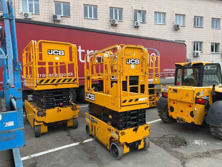 Електричний ножичний підйомник JCB S1930E 8 метрів, 230 кг