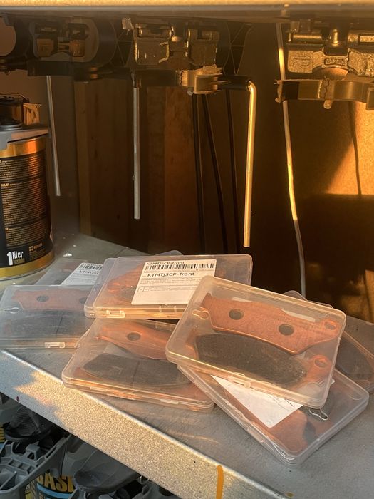 Колодки гальмівні передні KOVI KTM HUSQARNA GEON BSE