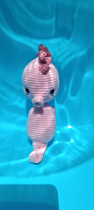 Amigurumi cavalo marinho feito 100% à mão