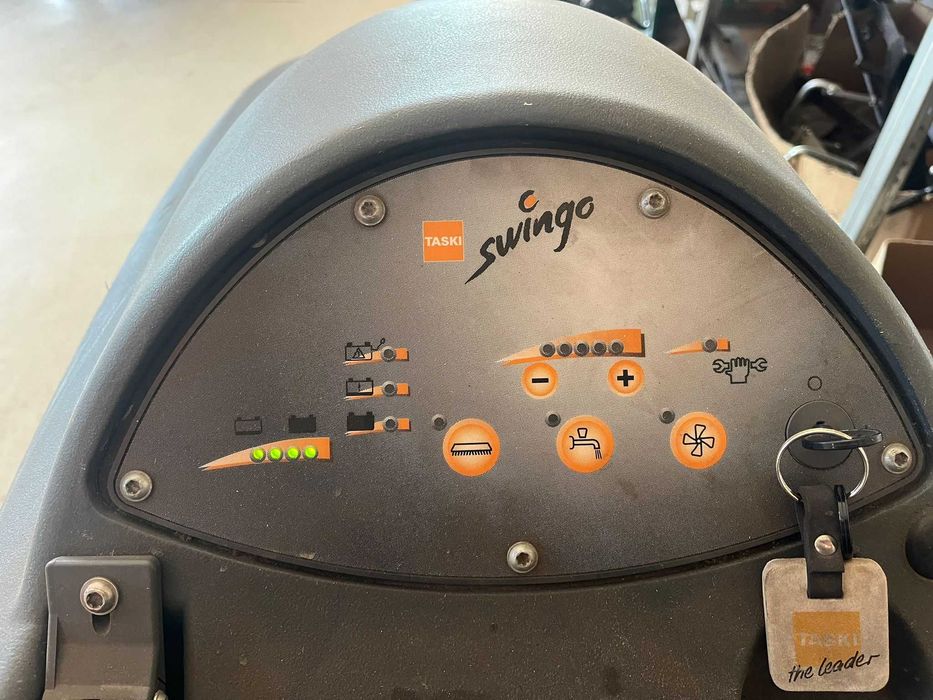 Maszyna czyszcząca TASKI Swingo 1250B
