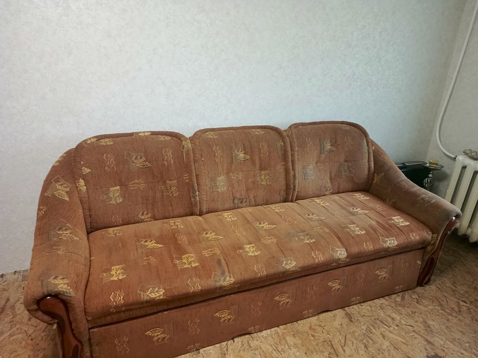 Продам великий диван