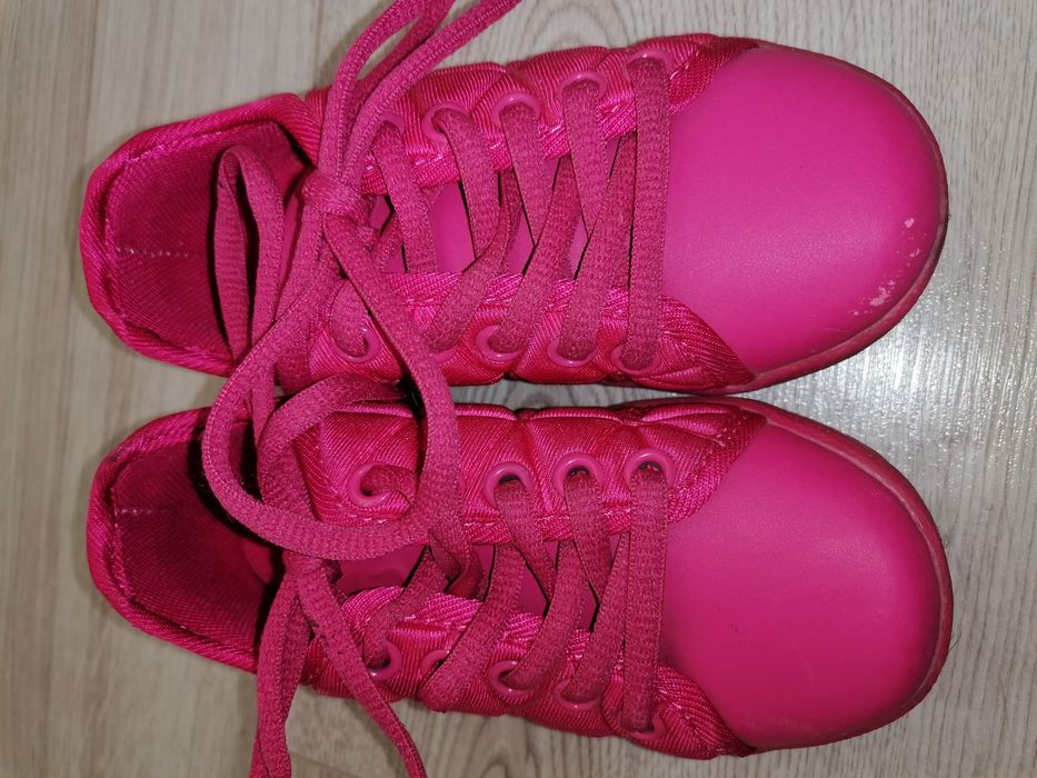 Adidasy dziewczęce rozmiar 26