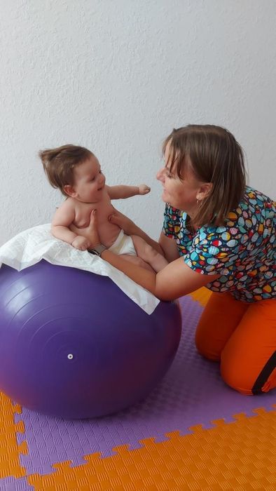 Дитячий масажист,масаж для немовлят. Масаж, гімнастика, ЛФК для дітей,