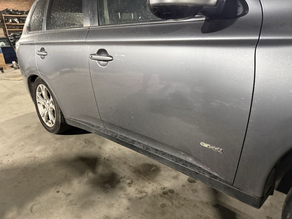 Двері Mitsubishi Outlander GF передня задня дверка Аутлендер 3