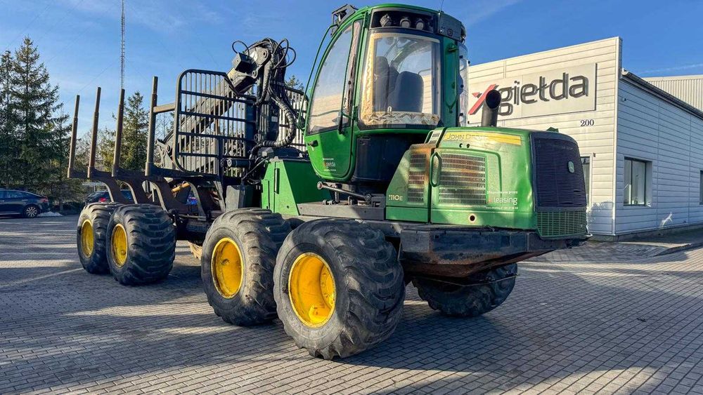 Forwarder John Deere 1110E rok 2013