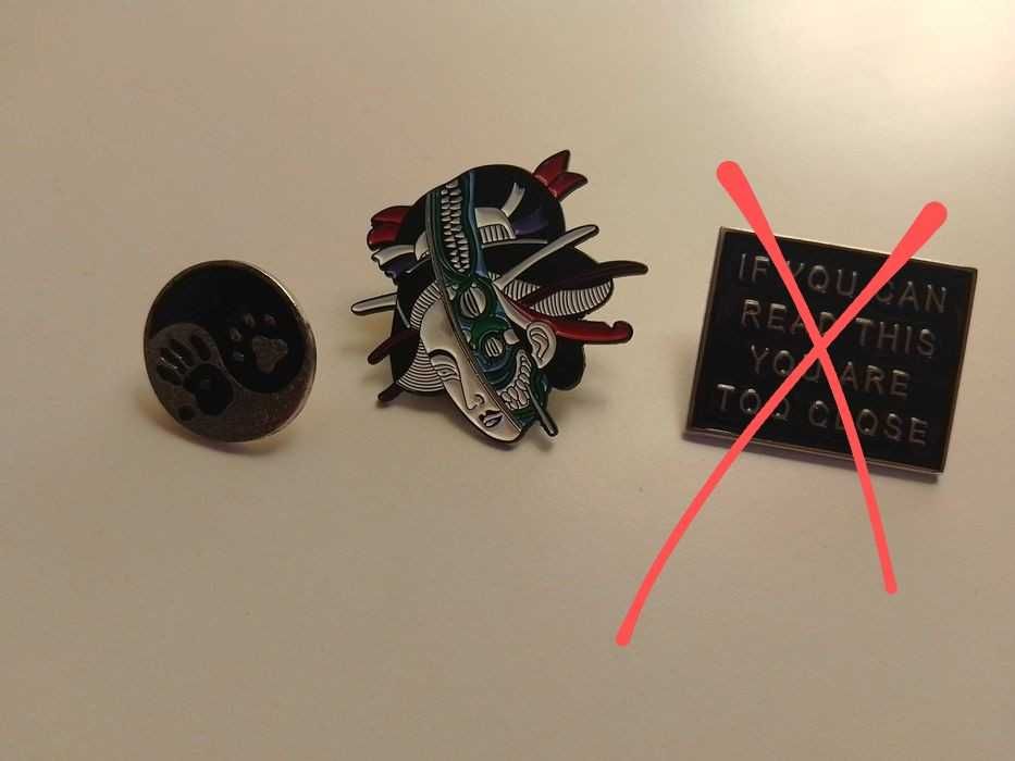 Значок на одяг, пін