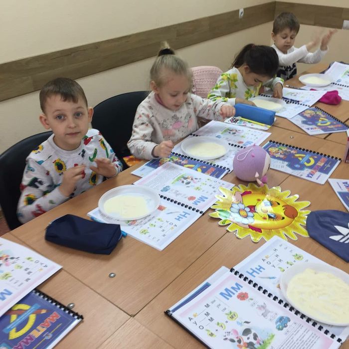 НУШ - підготовка до школи. Математика письмо читання Освітній центр