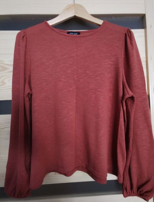 Pomarańczowy sweterek New Look bufiaste rękawy