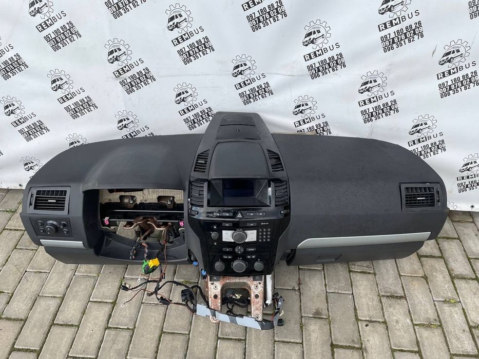 Торпеда, консоль, подушка руля Opel Zafira B, Опель Зафіра Б