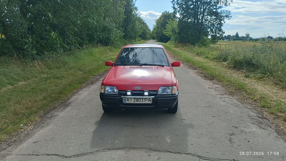 Продам Форд Ескорд 1.4