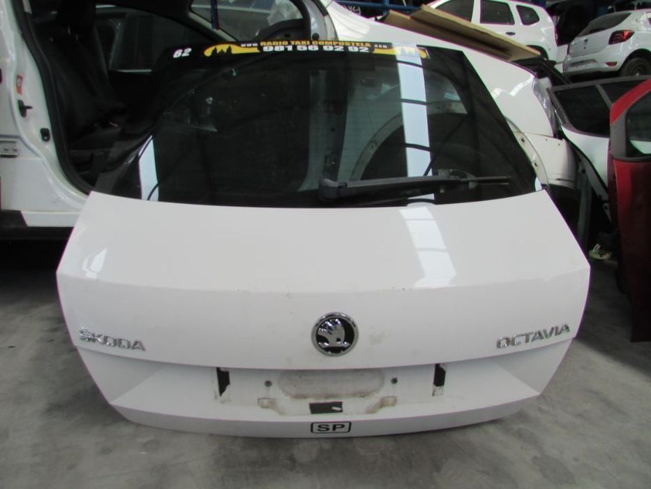 Tampa da Mala Skoda Octavia do ano 2013