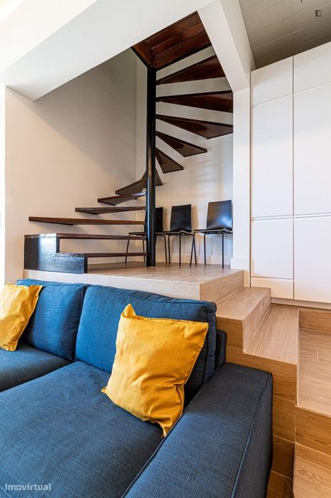 Quarto - localizado em Chelas Lisbon