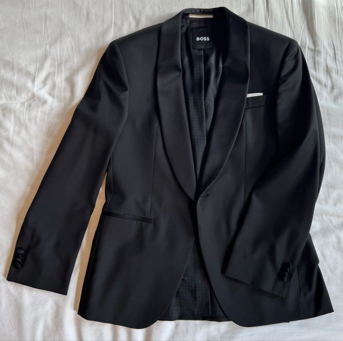 Smoking Garnitur Tuxedo Hugo Boss r. 48