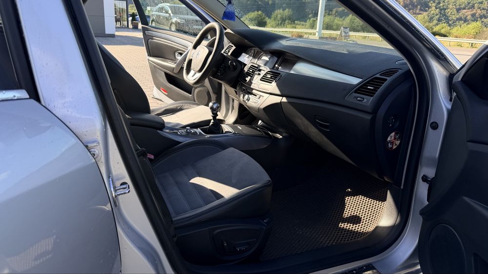 Renault Laguna 2010 VIN VF1KT1R0643178733 фото оголошення 12 з 14